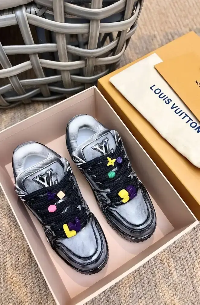 Louis Vuitton Sneakers