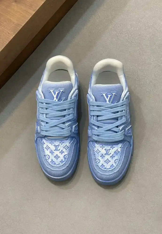 Louis Vuitton Sneakers